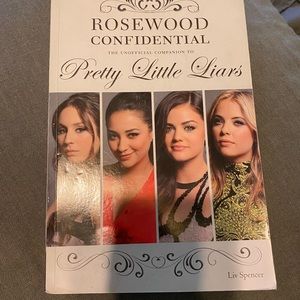 Pretty Little Liars TV Book